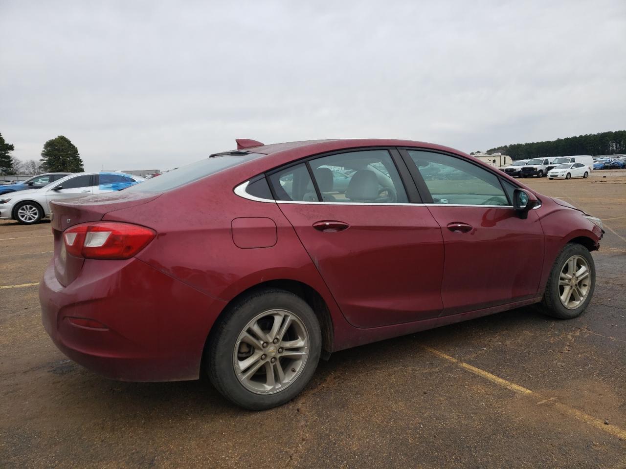 2017 Chevrolet Cruze - Image 3