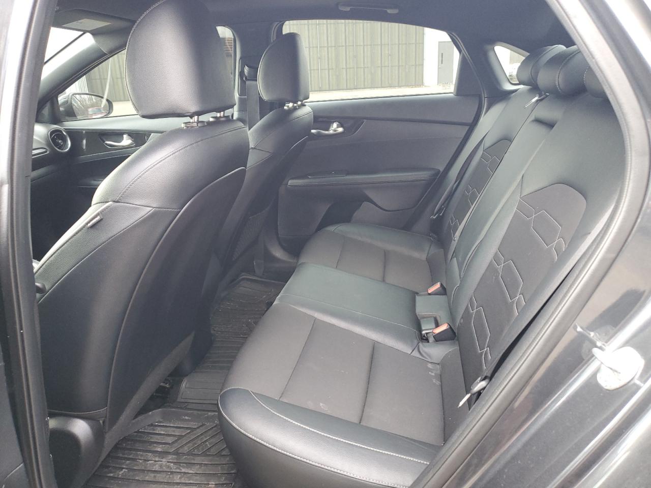 2020 Kia Forte - Image 10