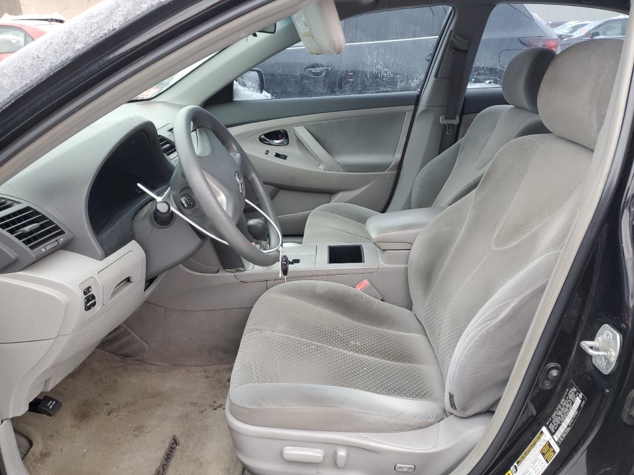 2009 Toyota Camry - Image 7