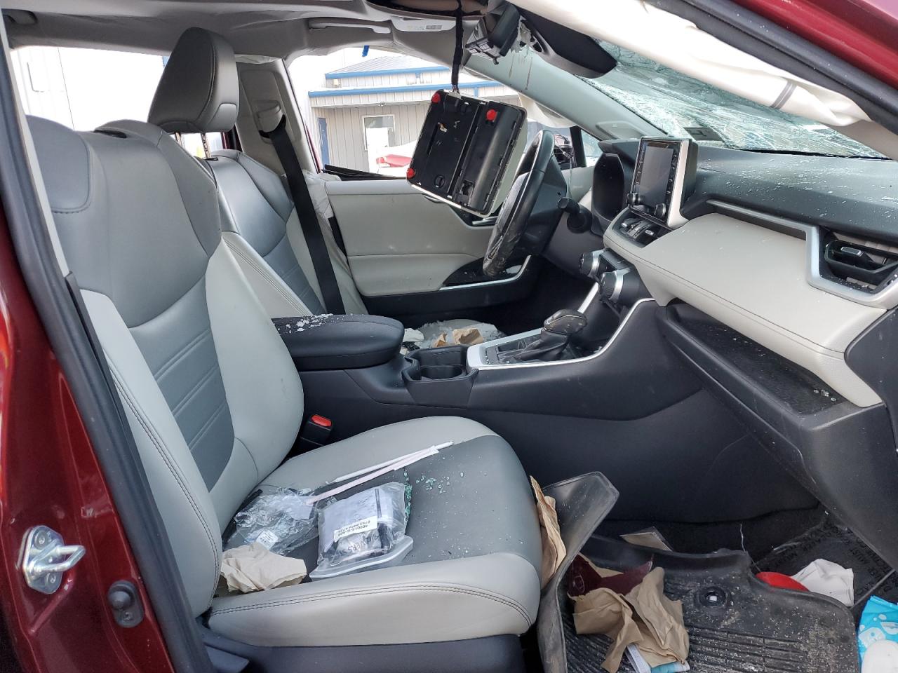 2019 Toyota RAV 4 - Image 7