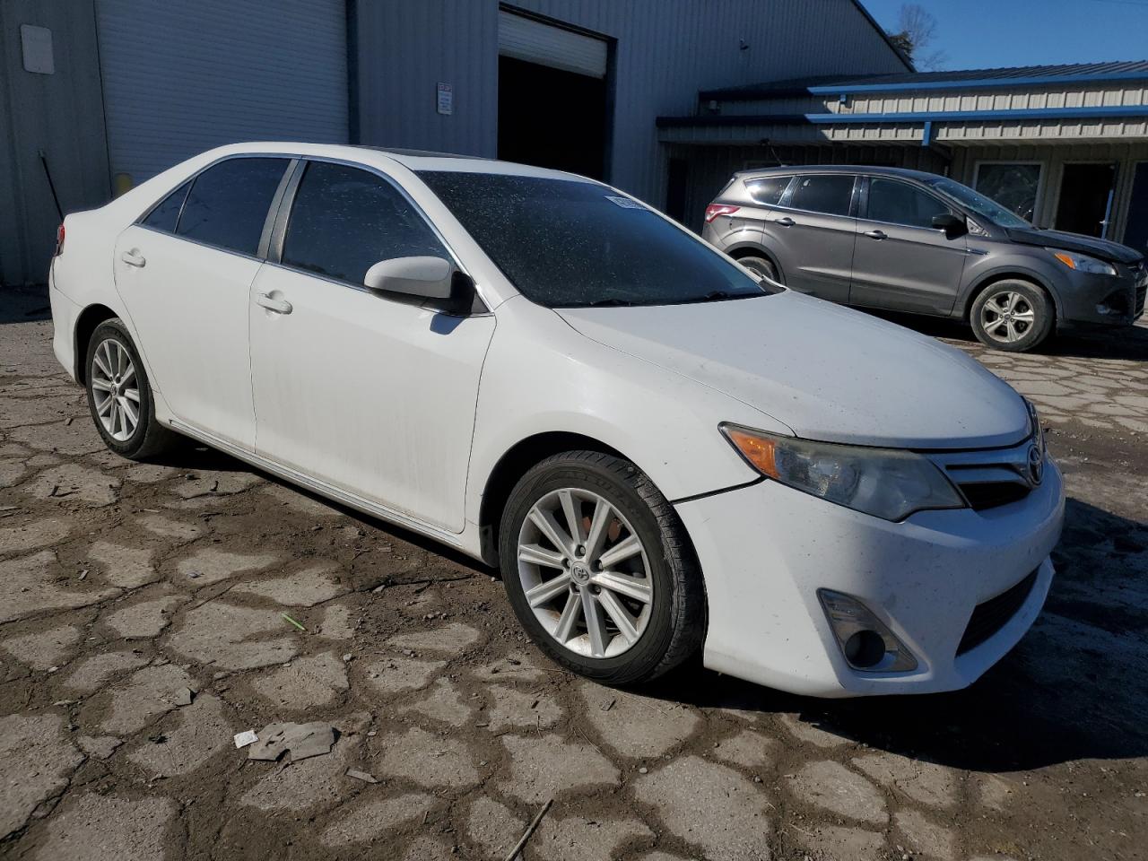 2014 Toyota Camry - Image 4