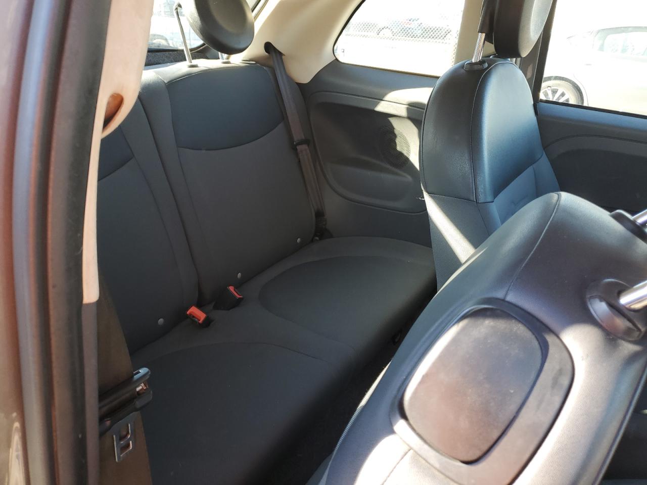 2012 Fiat 500 - Image 10