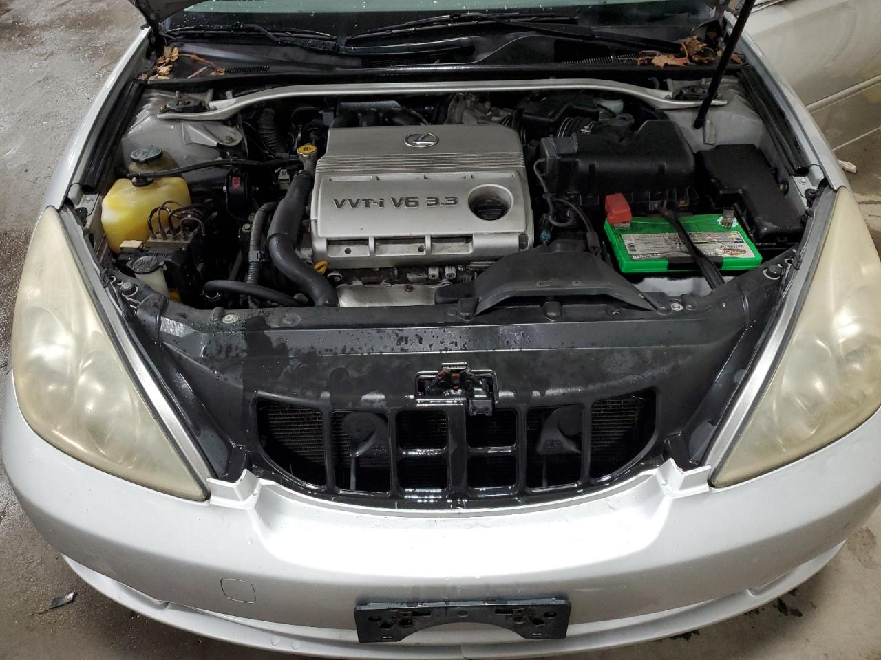 2005 Lexus ES - Image 11
