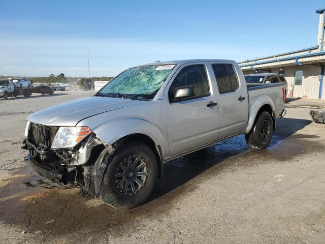  NISSAN FRONTIER 2017 Сріблястий