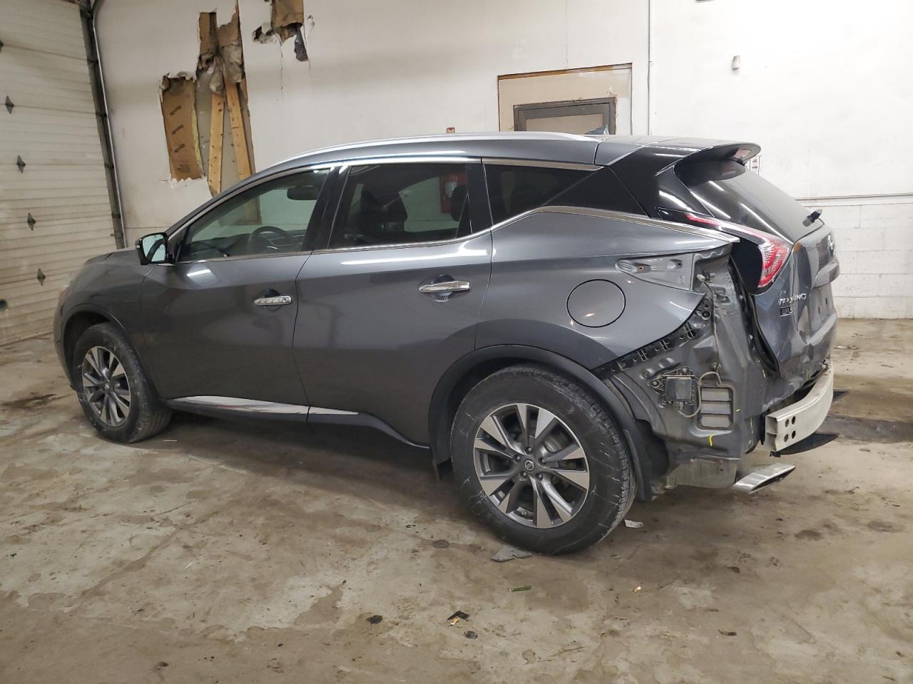 2015 Nissan Murano - Image 2