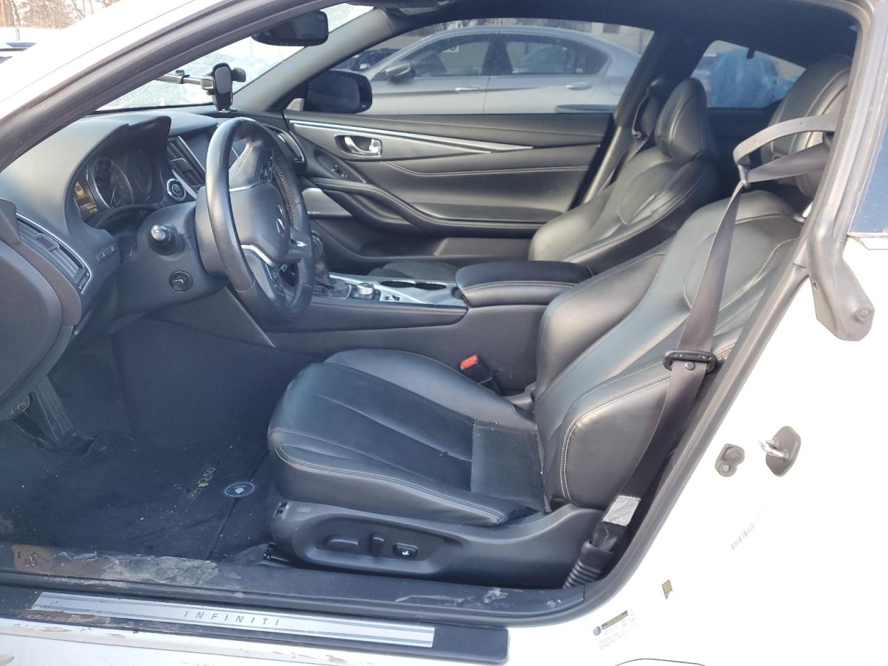 2017 Infiniti Q60 - Image 7