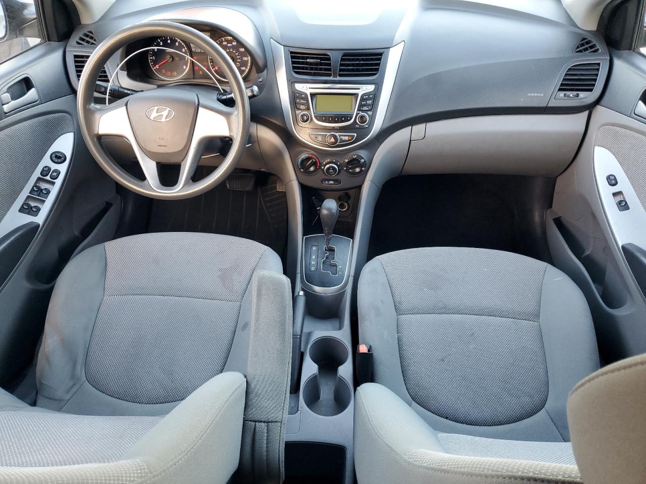 2013 Hyundai Accent - Image 8
