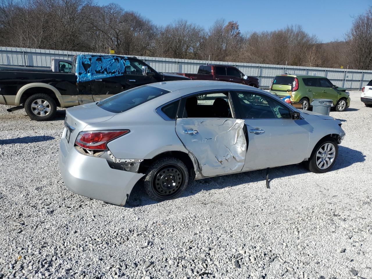 2015 Nissan Altima - Image 3
