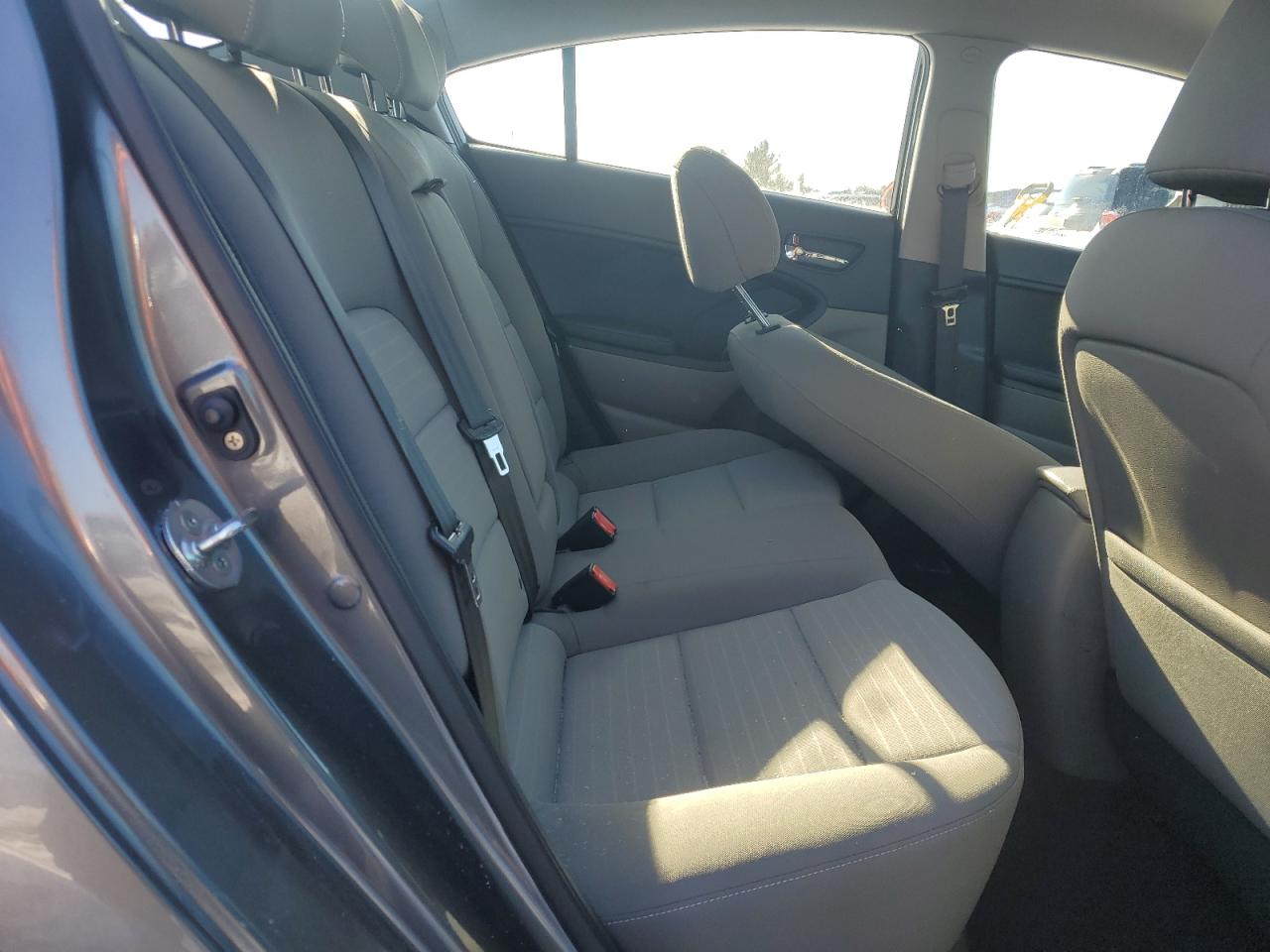 2016 Kia Forte - Image 10