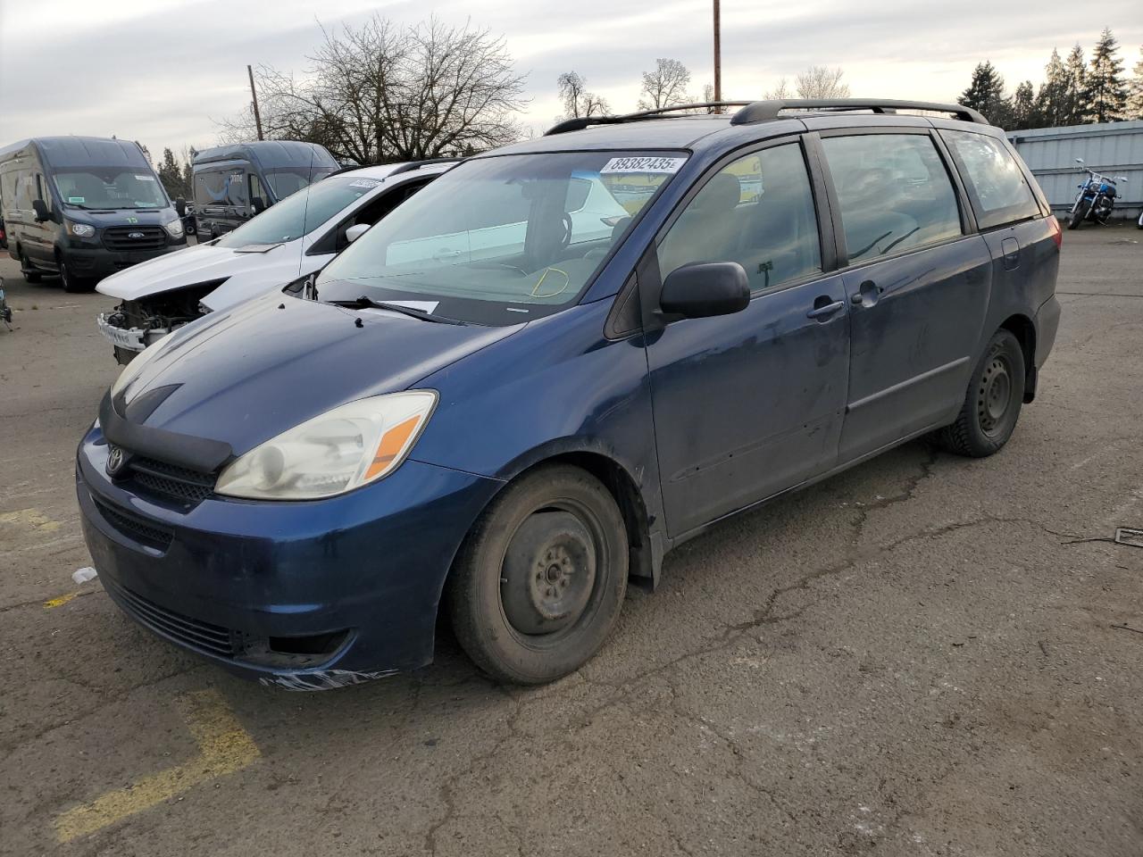 2005 Toyota Sienna - Image 1