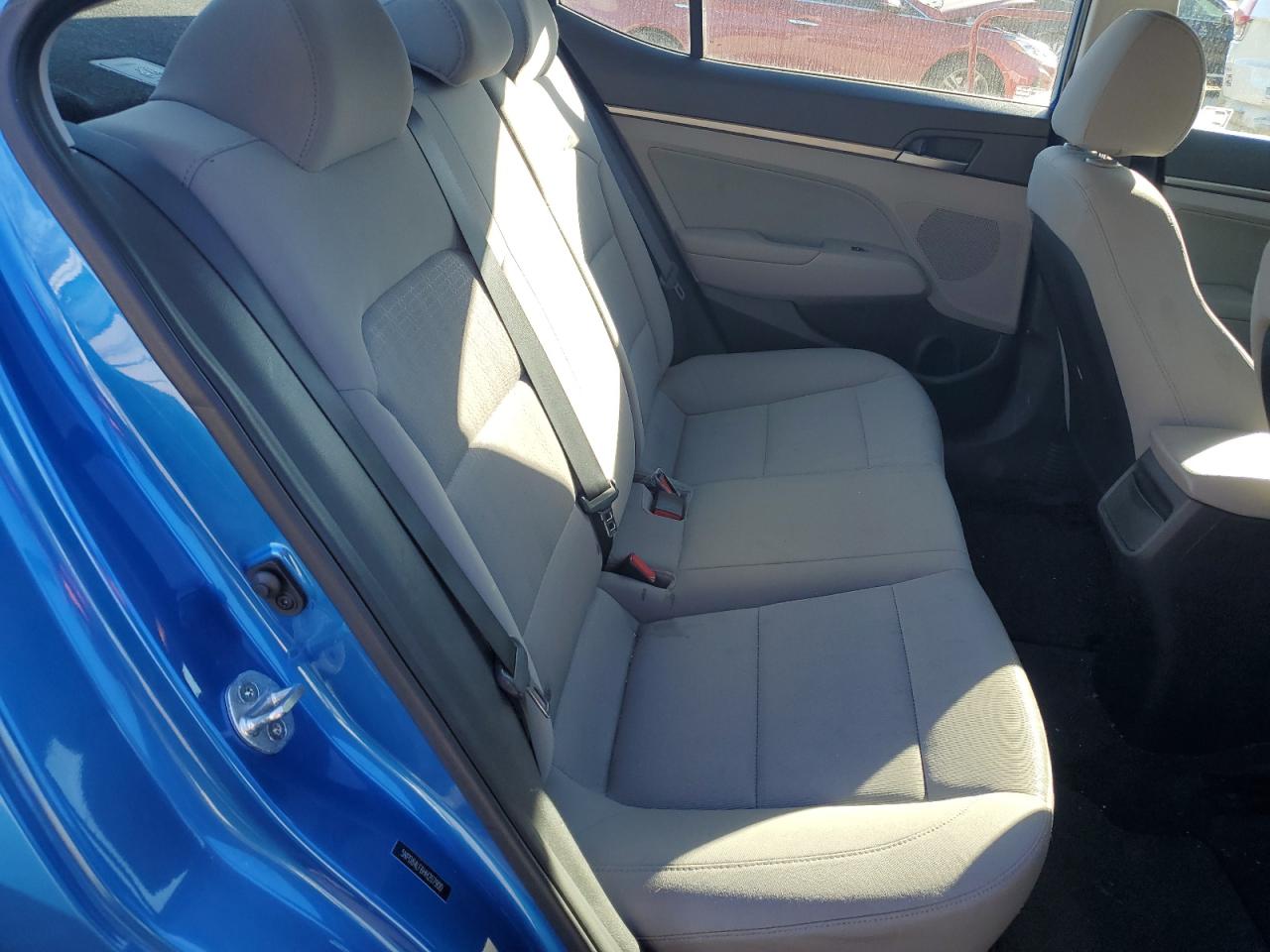 2017 Hyundai Elantra - Image 10
