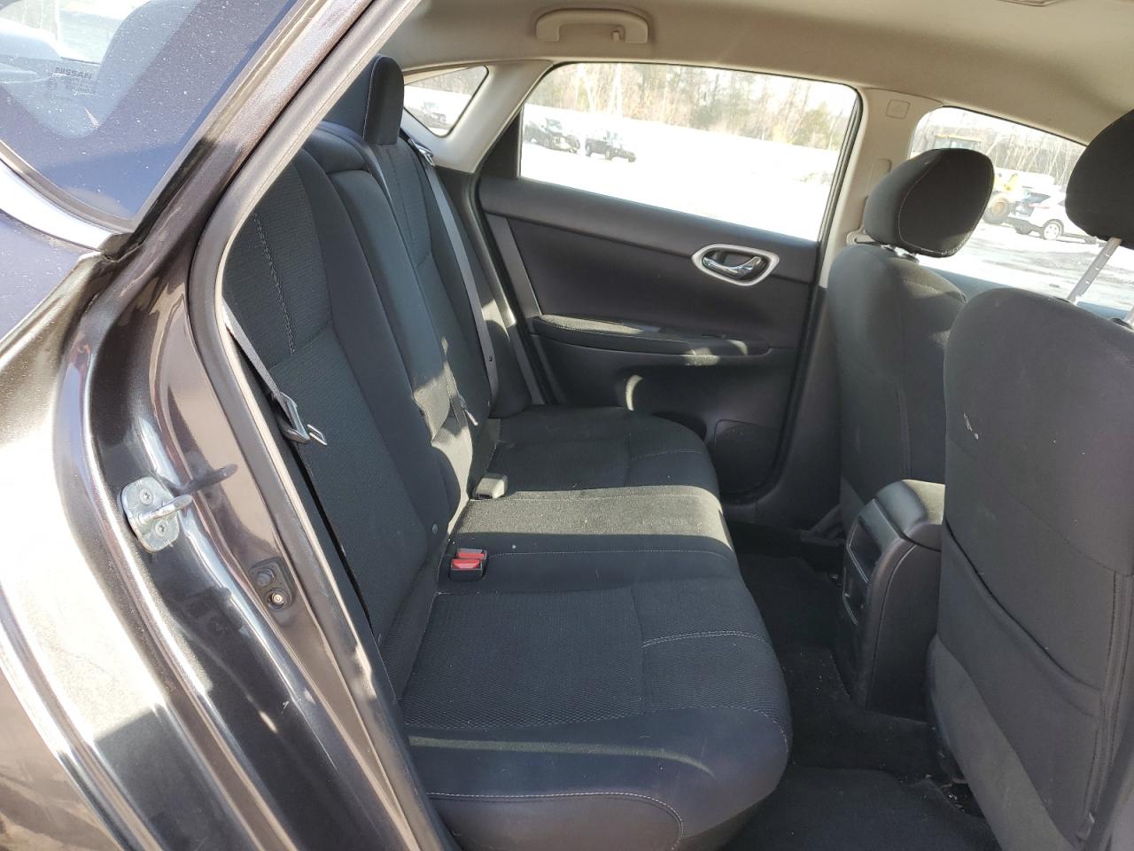 2014 Nissan Sentra - Image 10