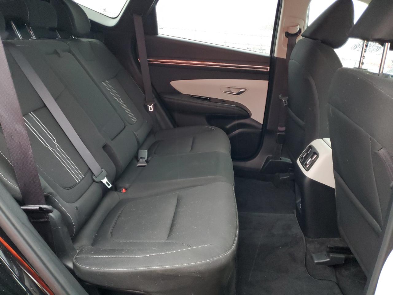 2022 Hyundai Tucson - Image 10