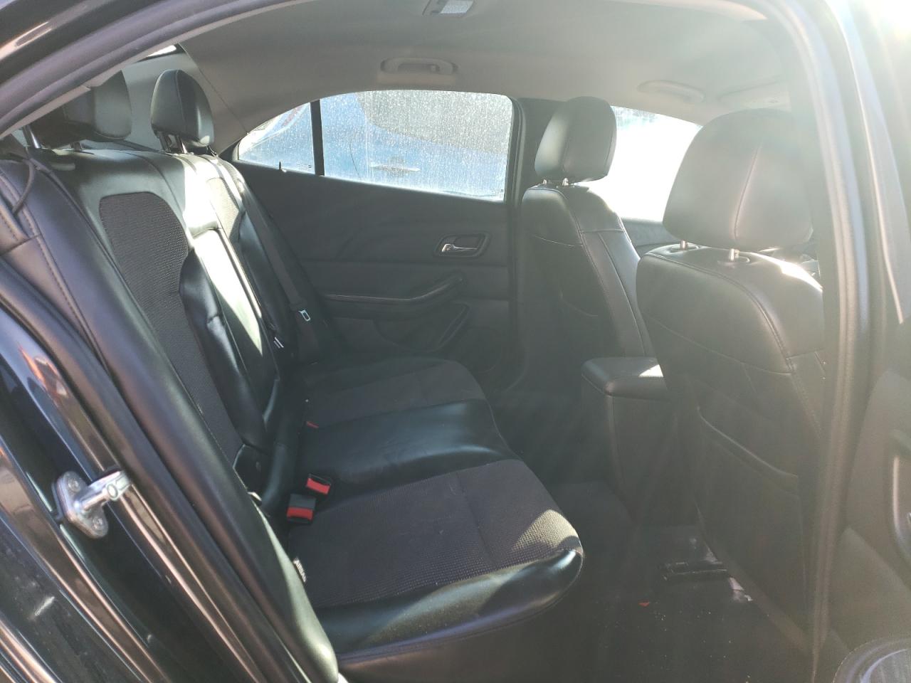 2014 Chevrolet Malibu - Image 10