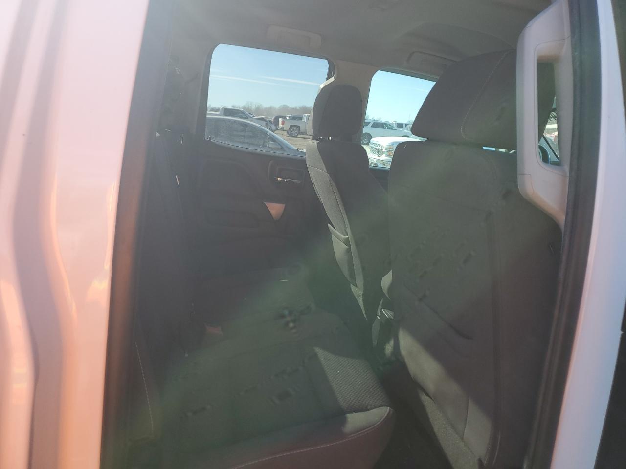 2016 Chevrolet Silverado - Image 10