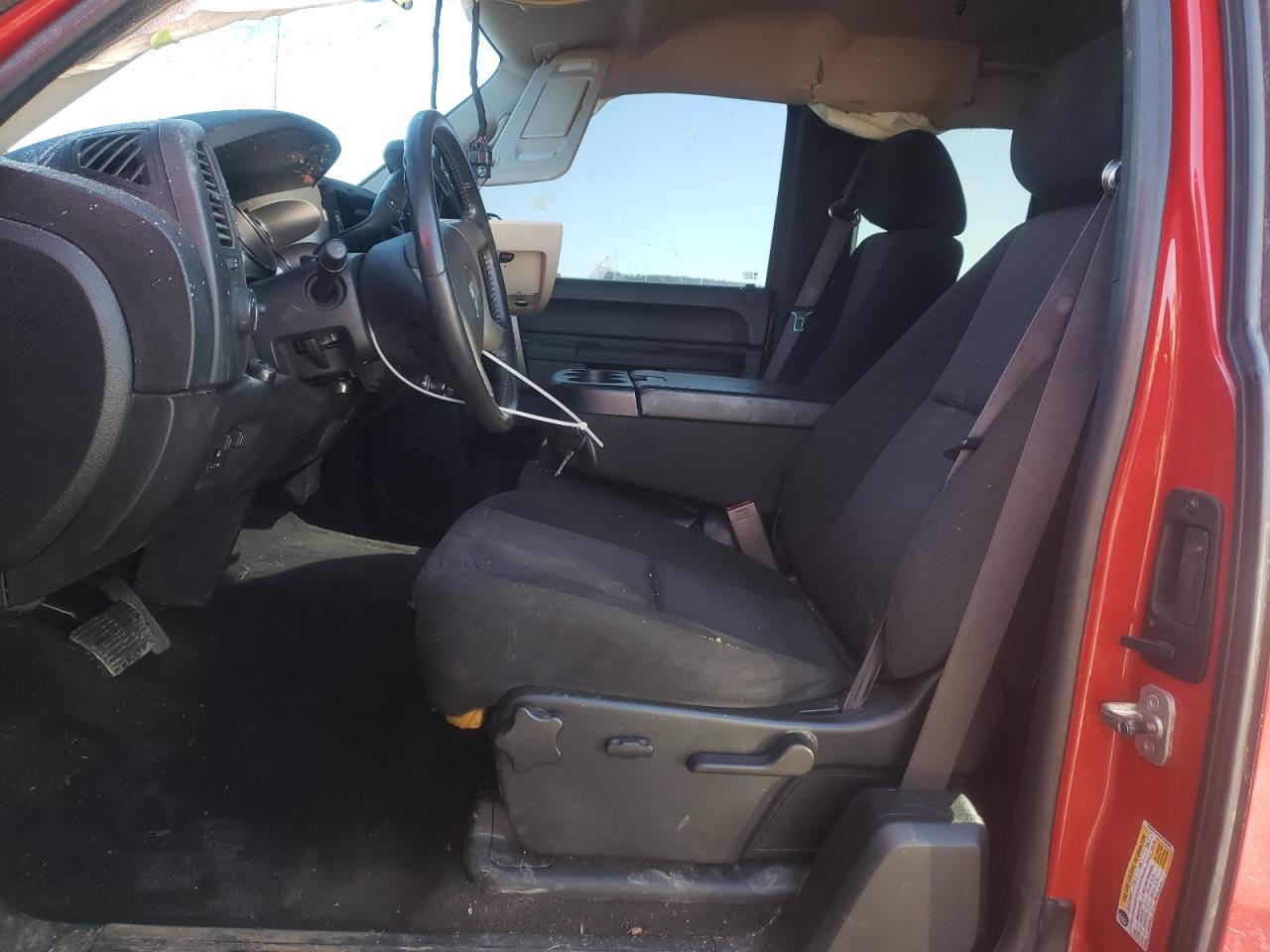 2011 Chevrolet Silverado - Image 7