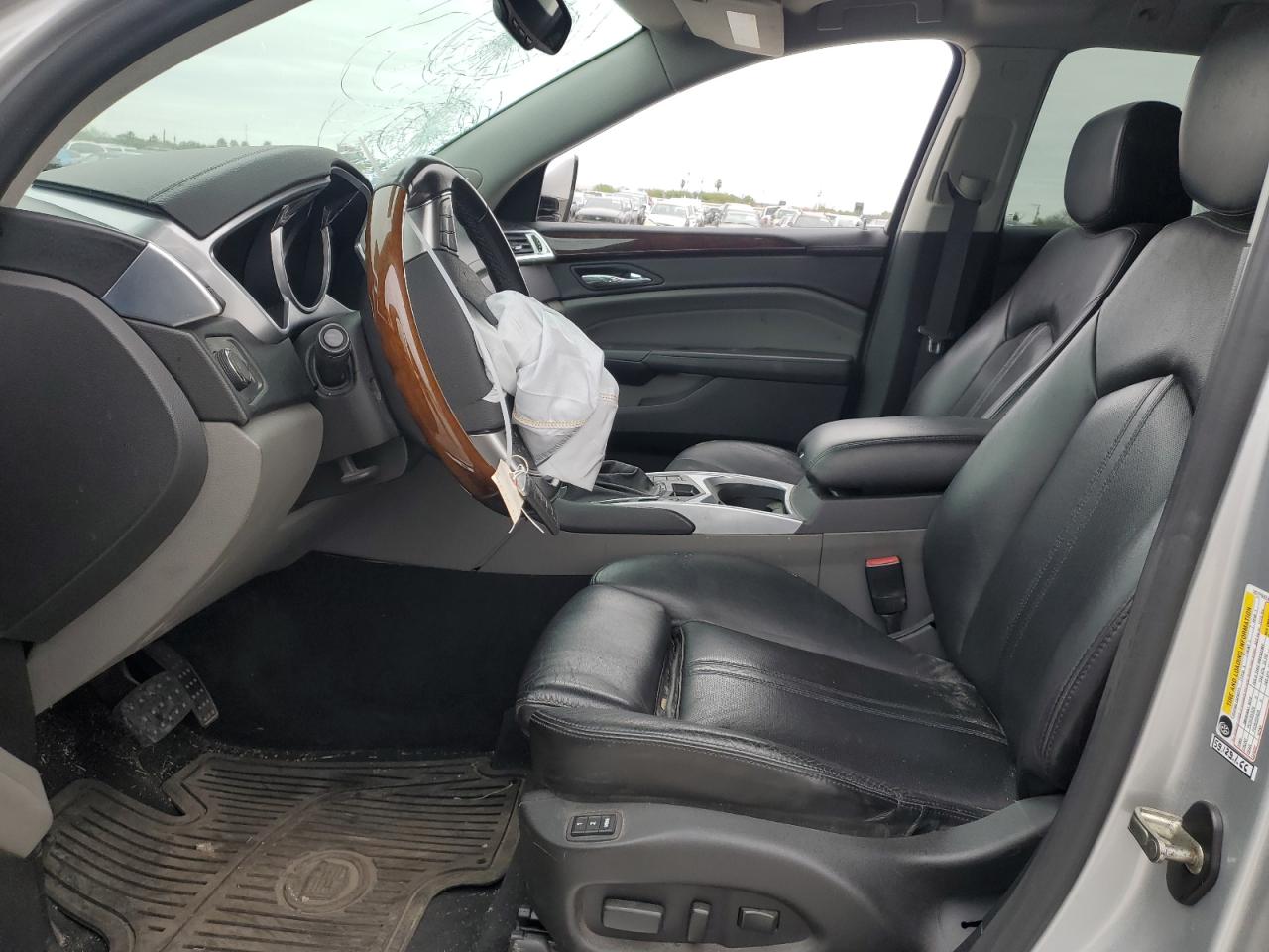2010 Cadillac SRX - Image 7