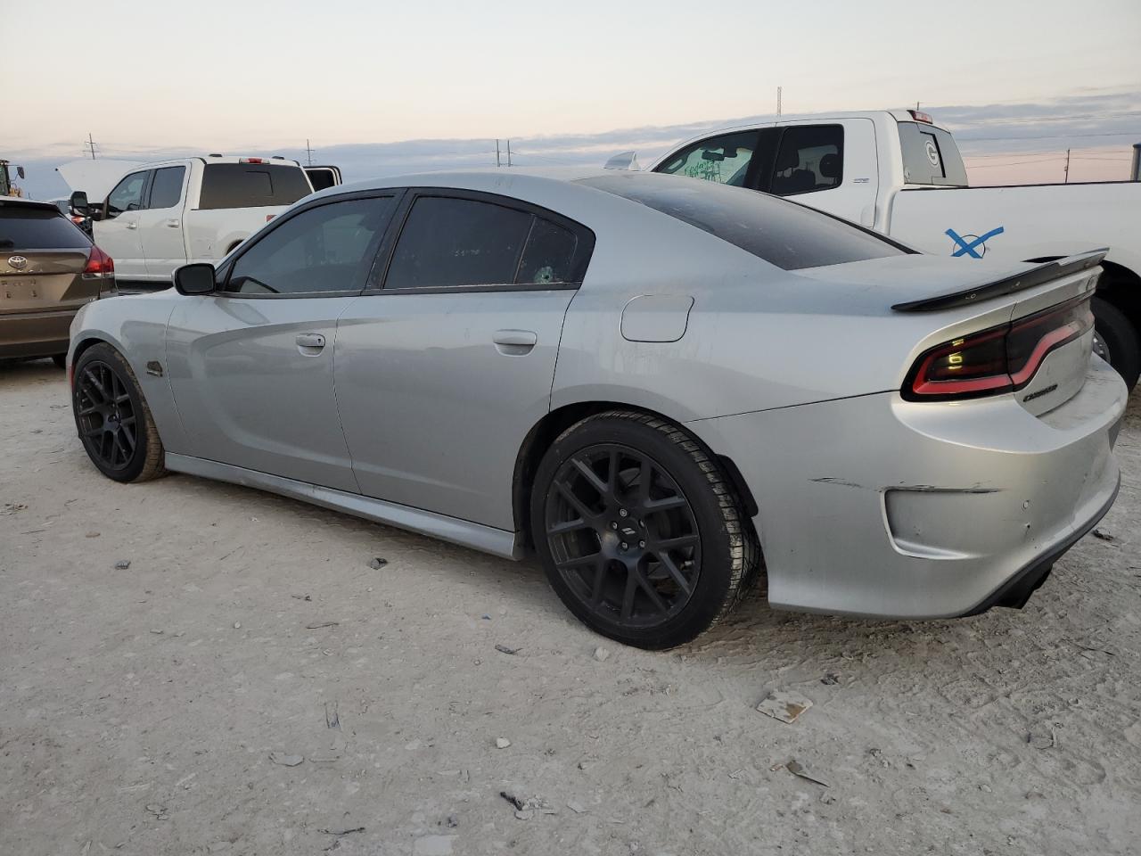2019 Dodge Charger - Image 2