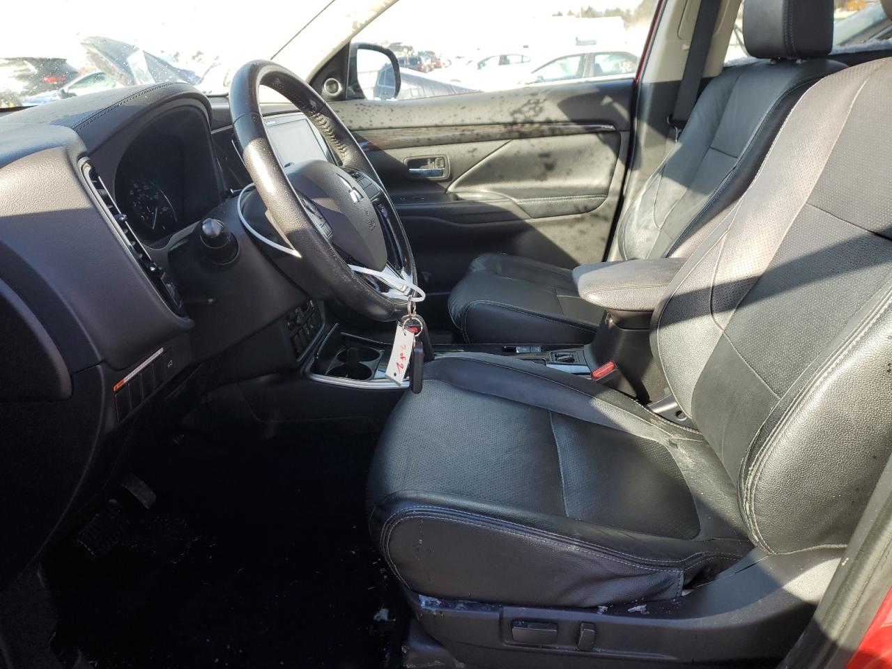 2018 Mitsubishi Outlander - Image 7