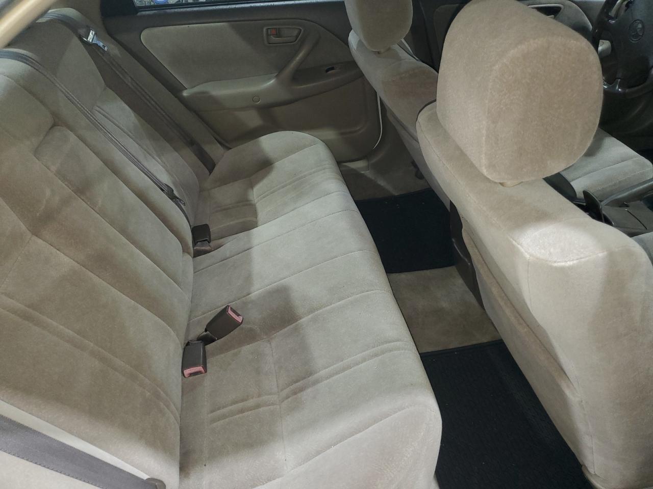1999 Toyota Camry - Image 10