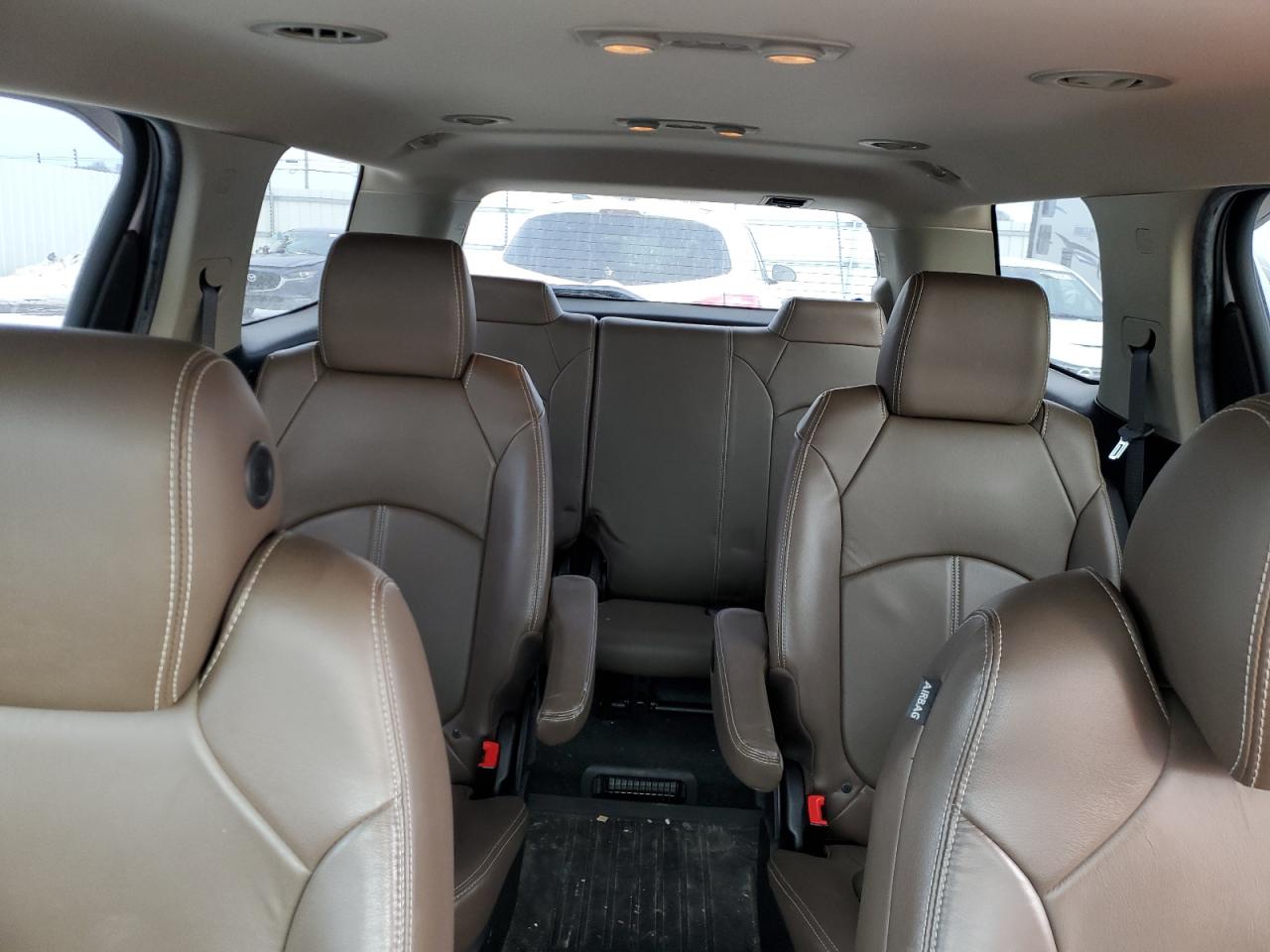 2016 GMC Acadia - Image 10