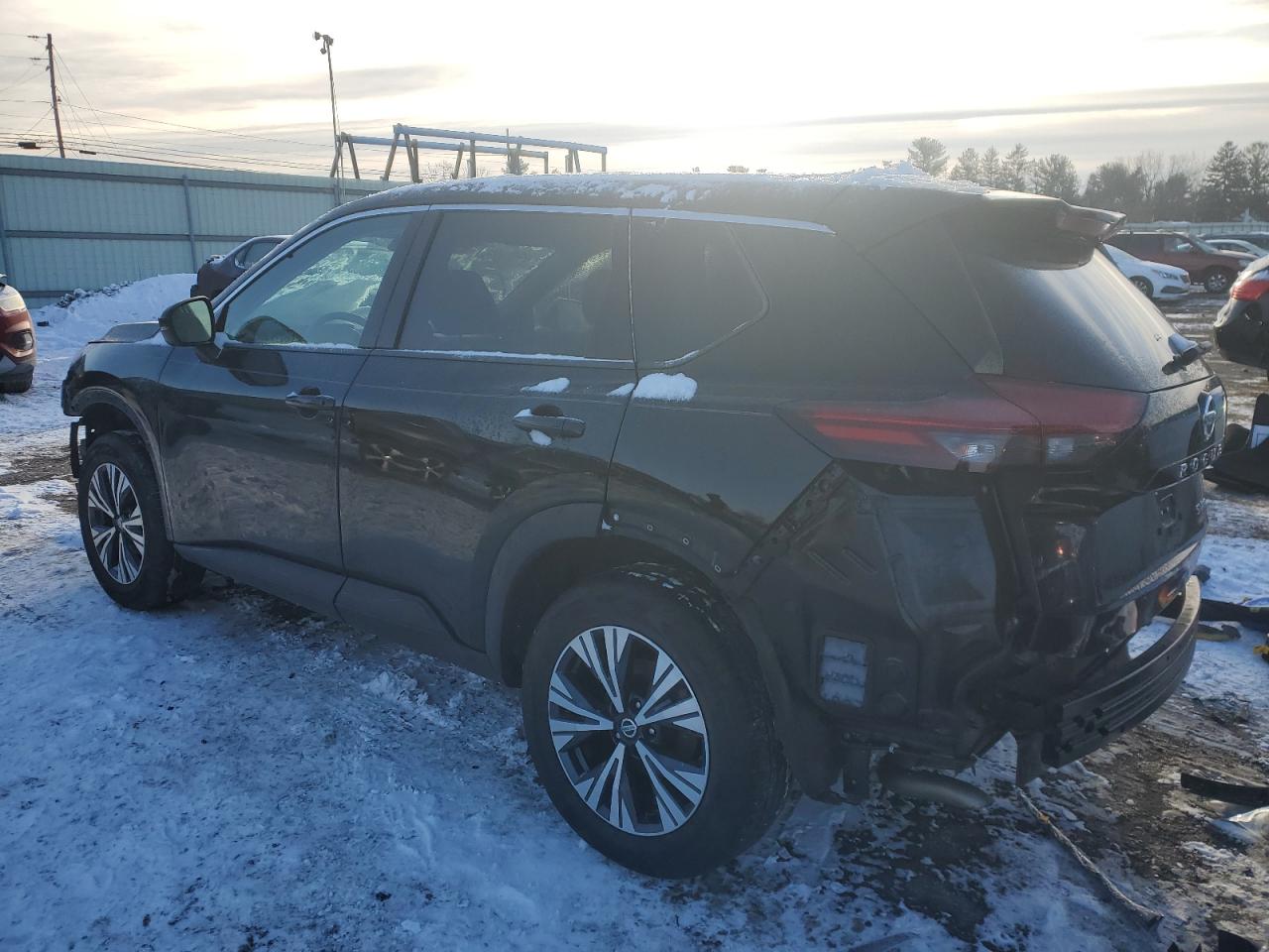 2021 Nissan Rogue - Image 2