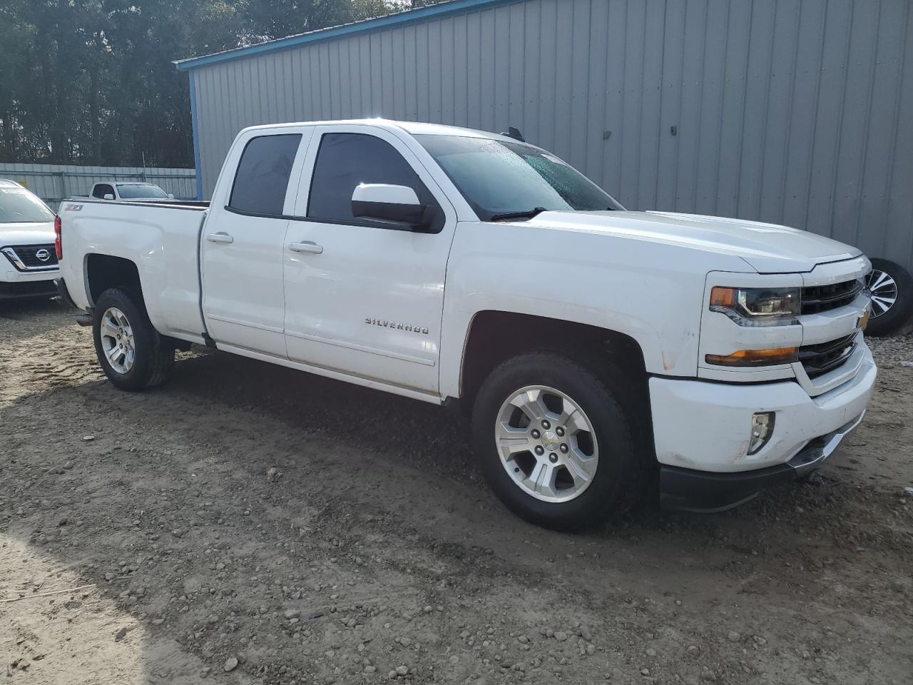 2016 Chevrolet Silverado - Image 4