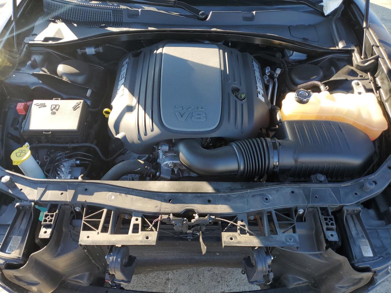 2019 Dodge Charger - Image 11