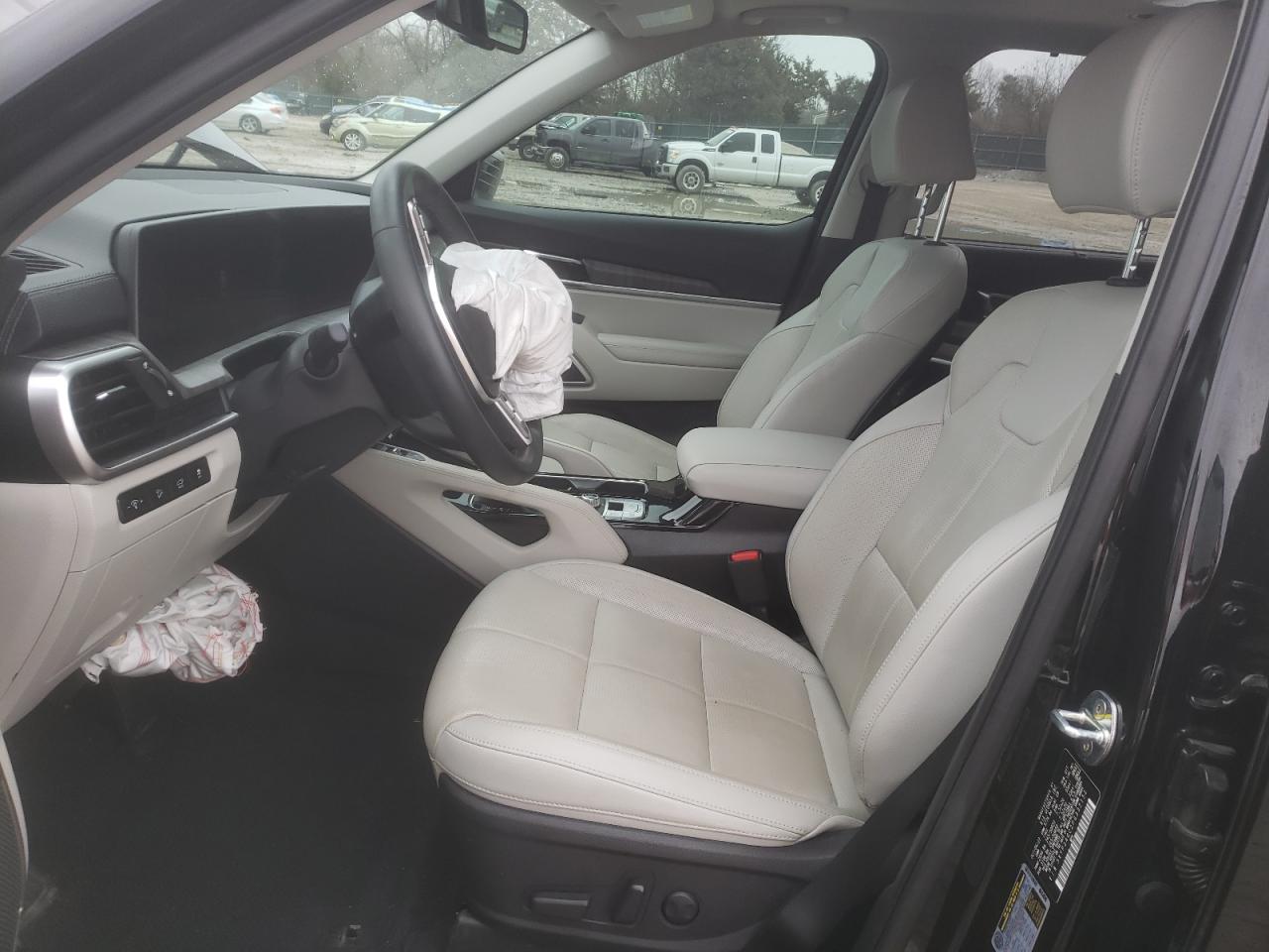 2023 Kia Telluride - Image 7