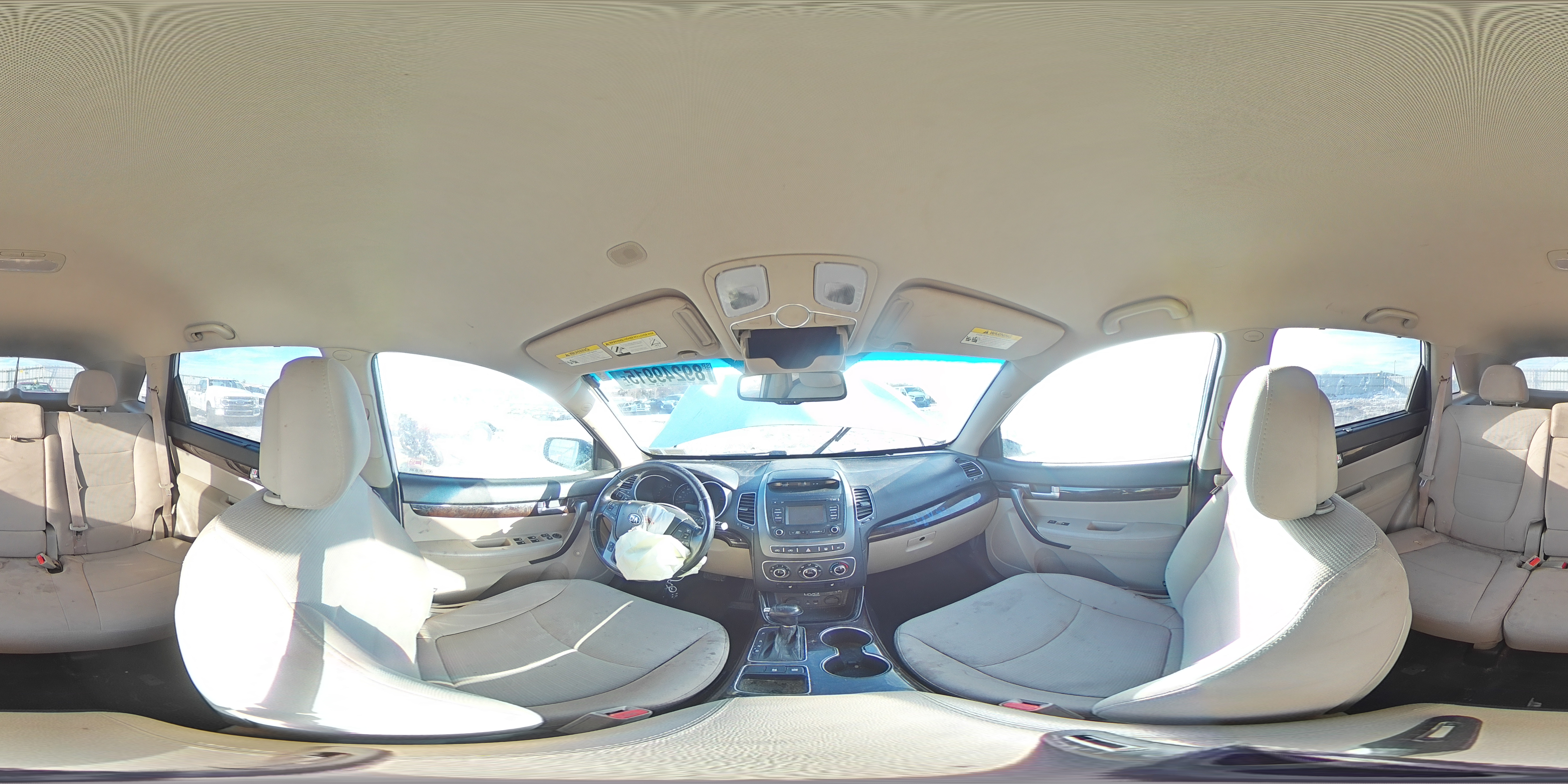 2015 Kia Sorento - Image 14