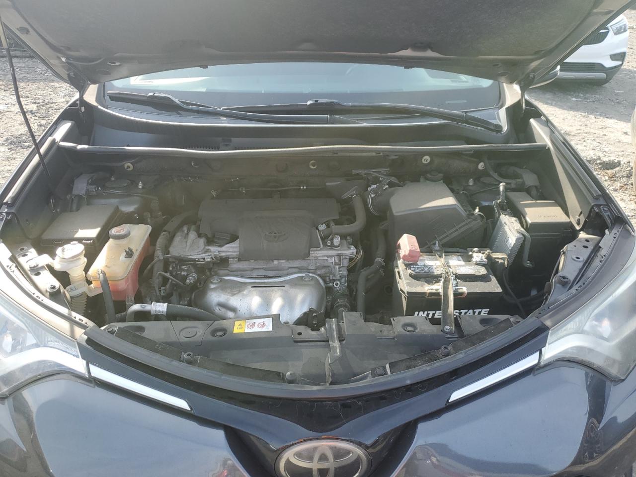 2018 Toyota RAV 4 - Image 11