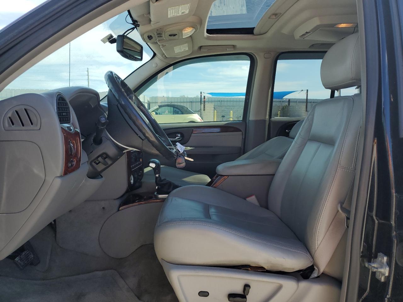 2007 GMC Envoy - Image 7