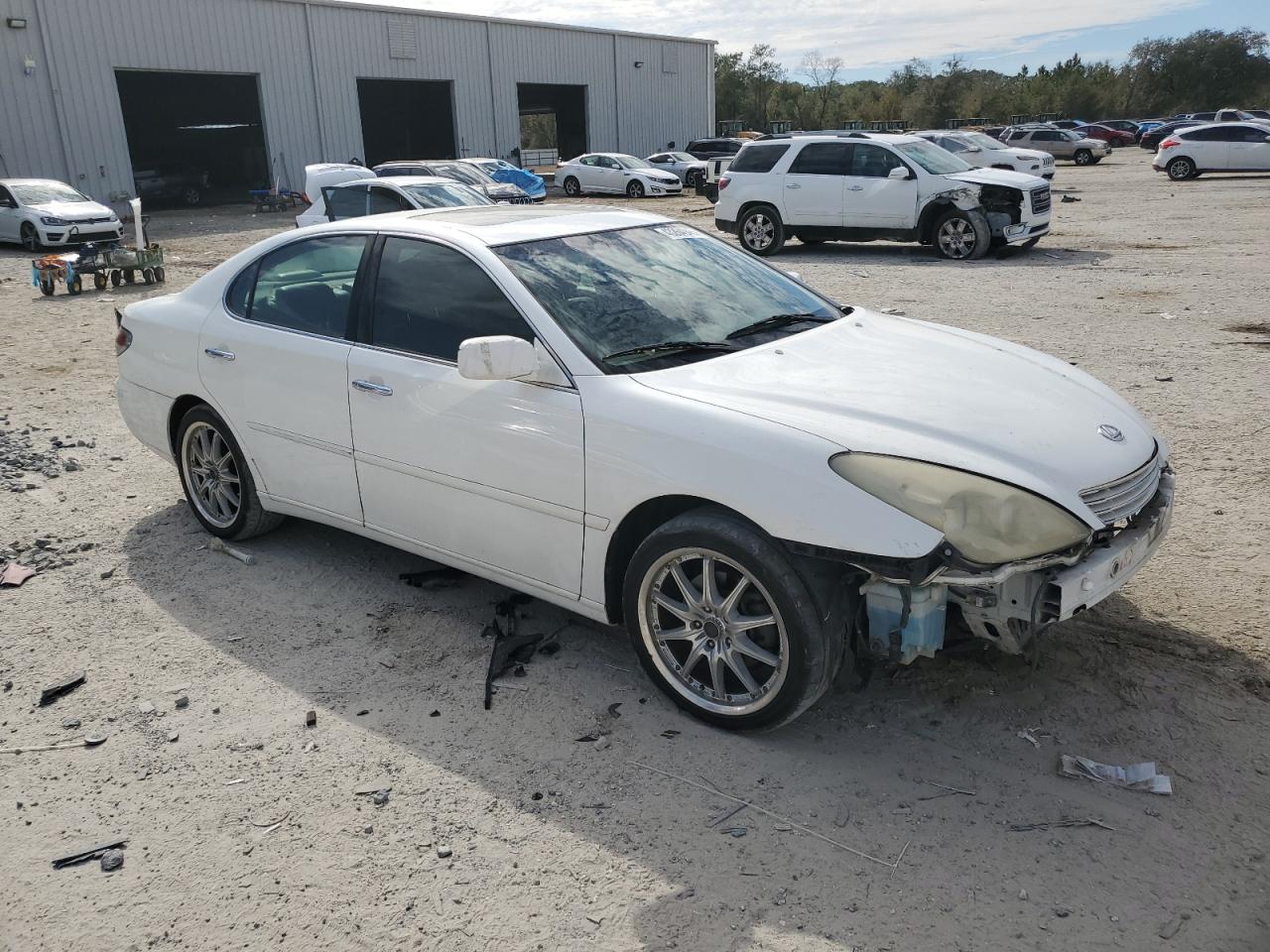 2003 Lexus ES - Image 4