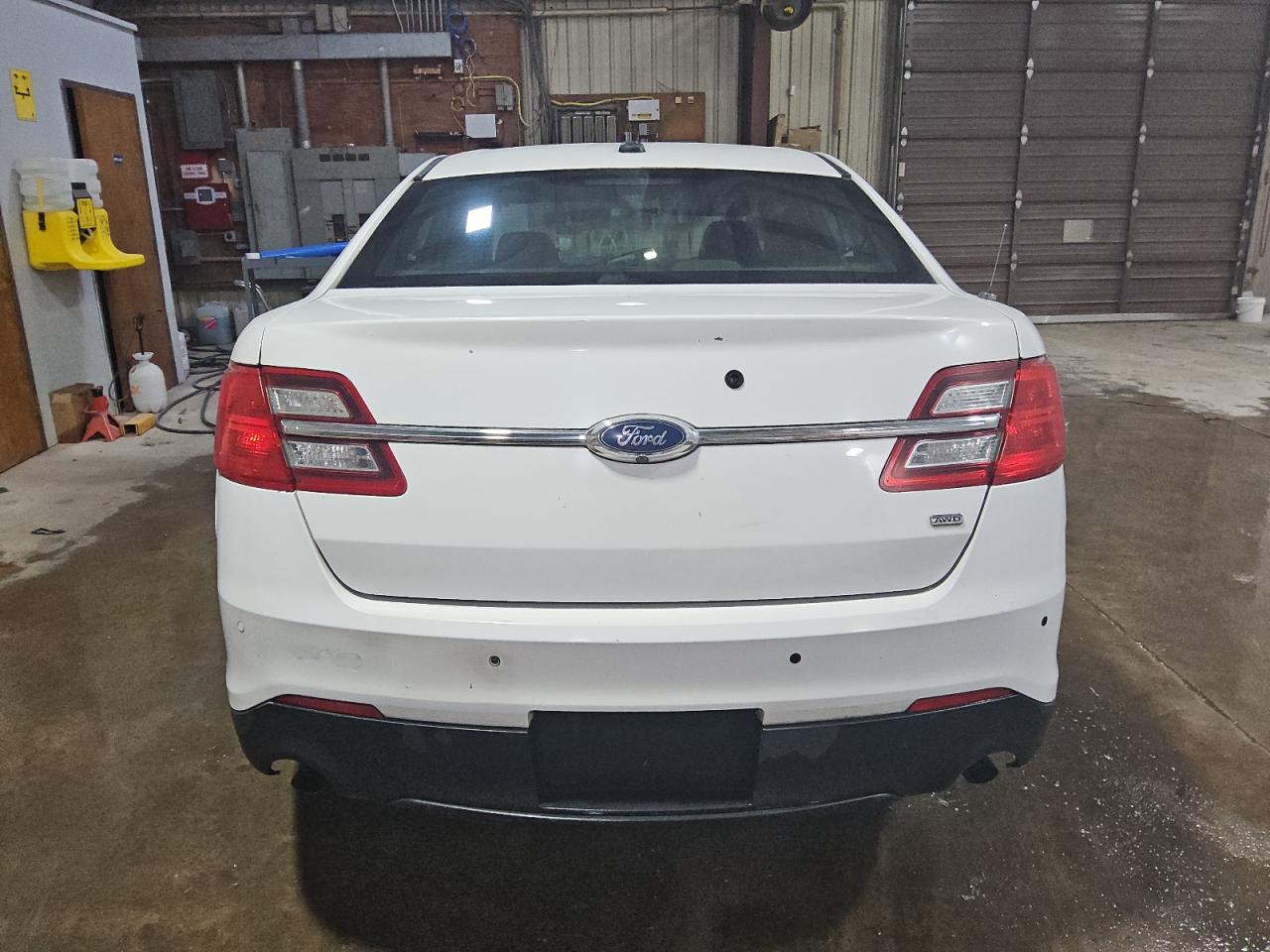 2016 Ford Taurus - Image 6