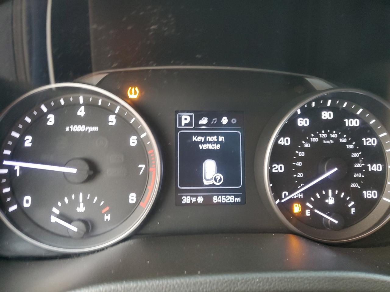 2017 Hyundai Elantra - Image 9