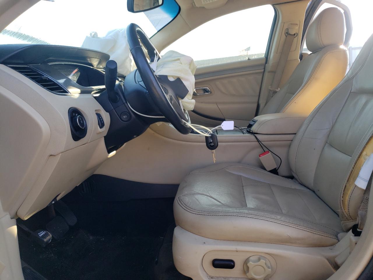 2014 Ford Taurus - Image 7