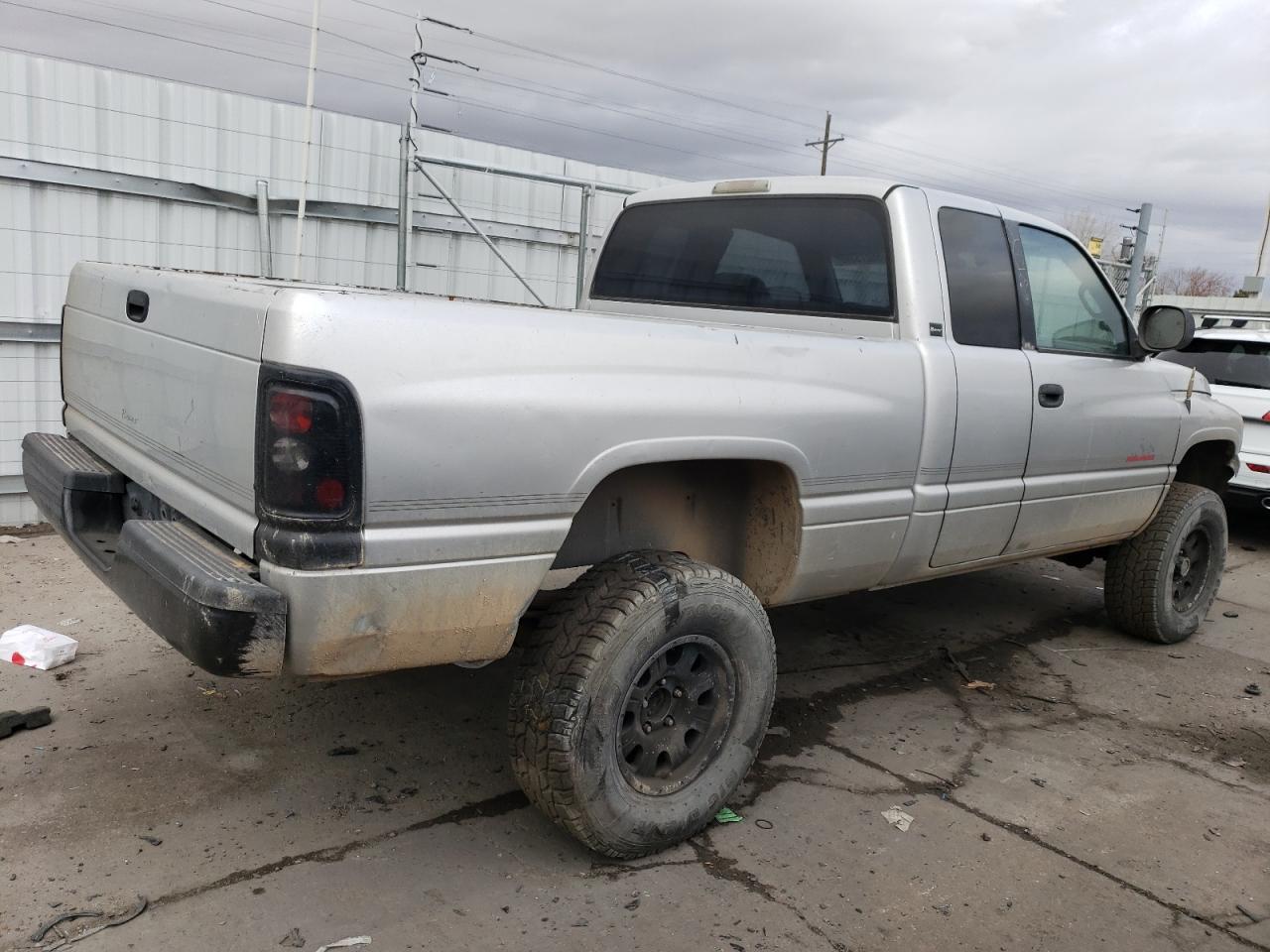 2001 Dodge RAM - Image 3