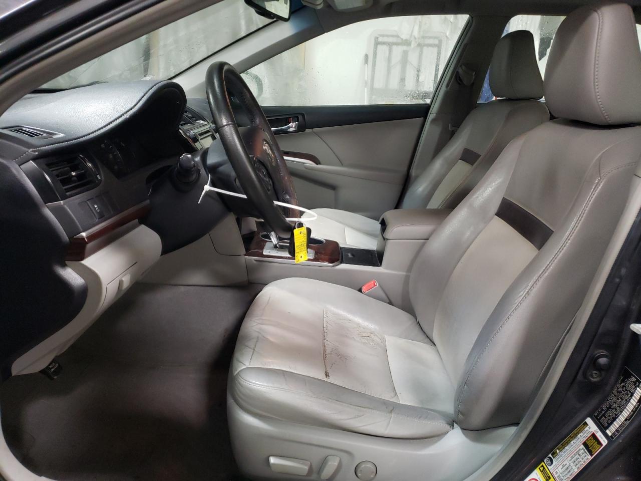 2012 Toyota Camry - Image 7