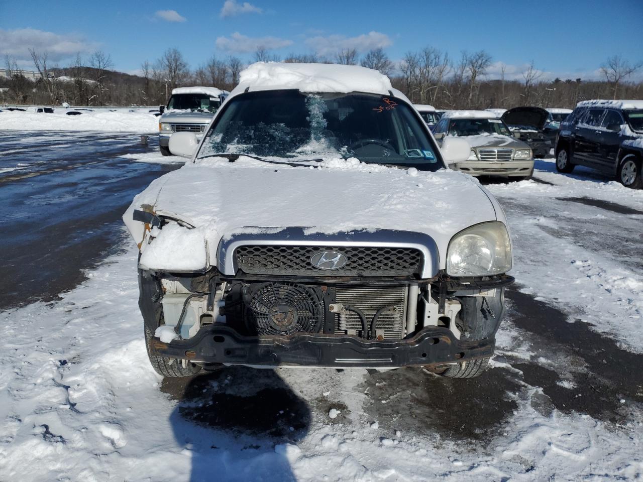 2004 Hyundai Santa Fe - Image 5