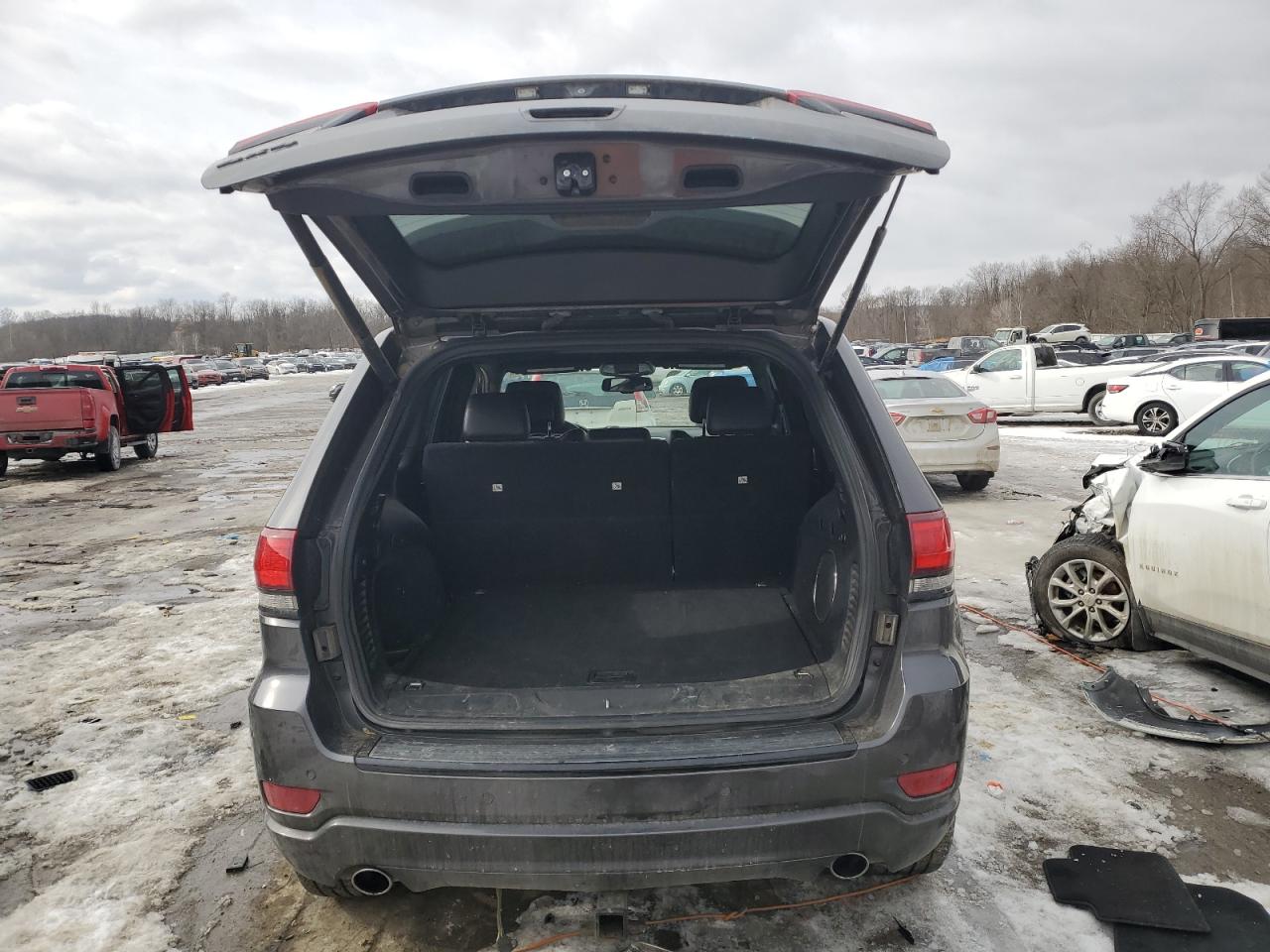 2015 Jeep Grand Cherokee - Image 6