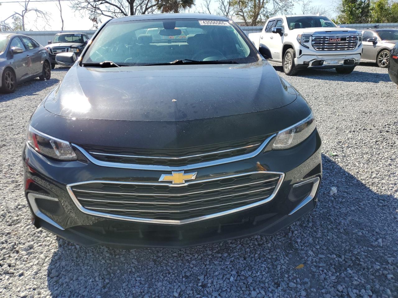 2018 Chevrolet Malibu - Image 5