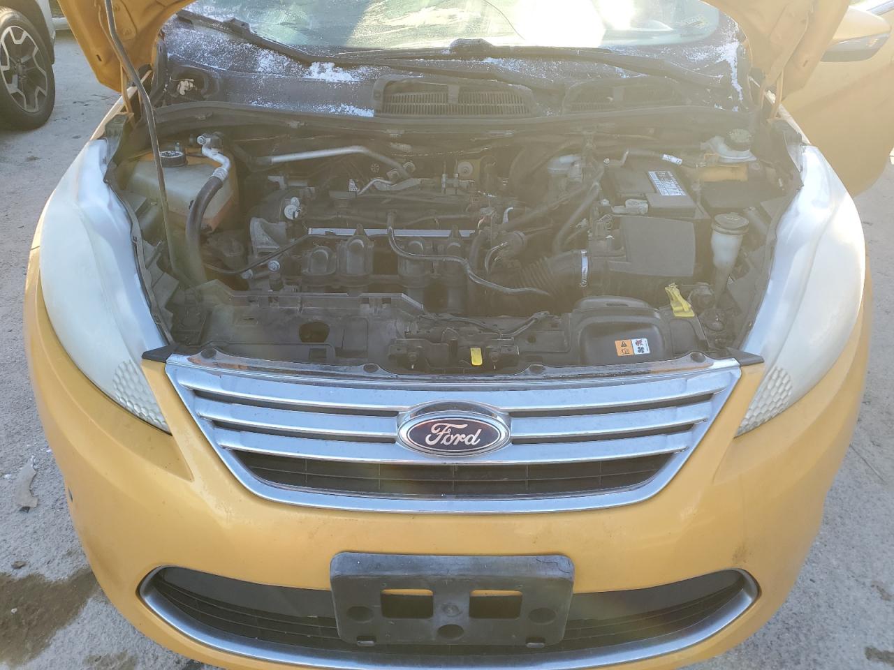 2012 Ford Fiesta - Image 13
