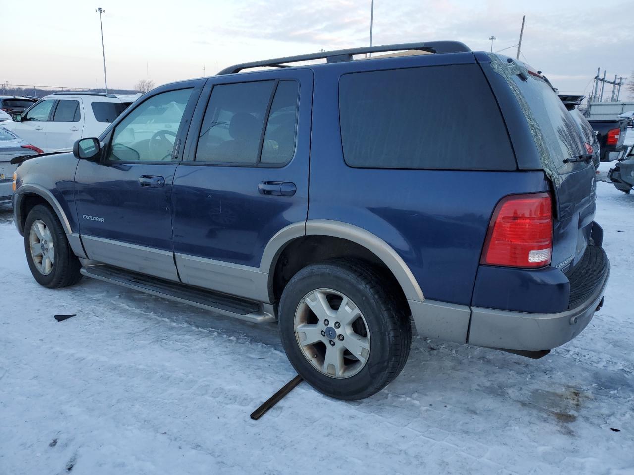 2004 Ford Explorer - Image 2