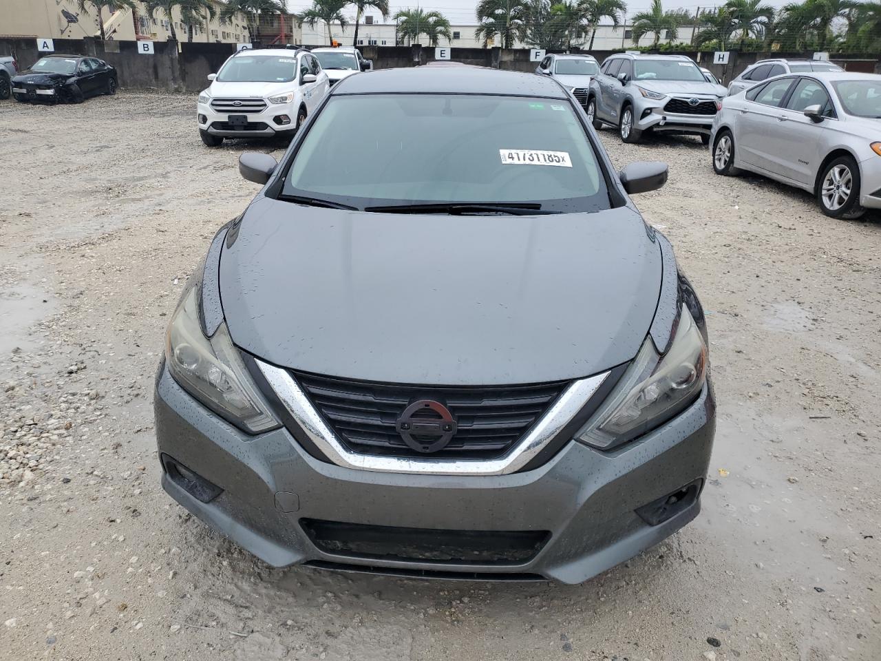 2017 Nissan Altima - Image 5