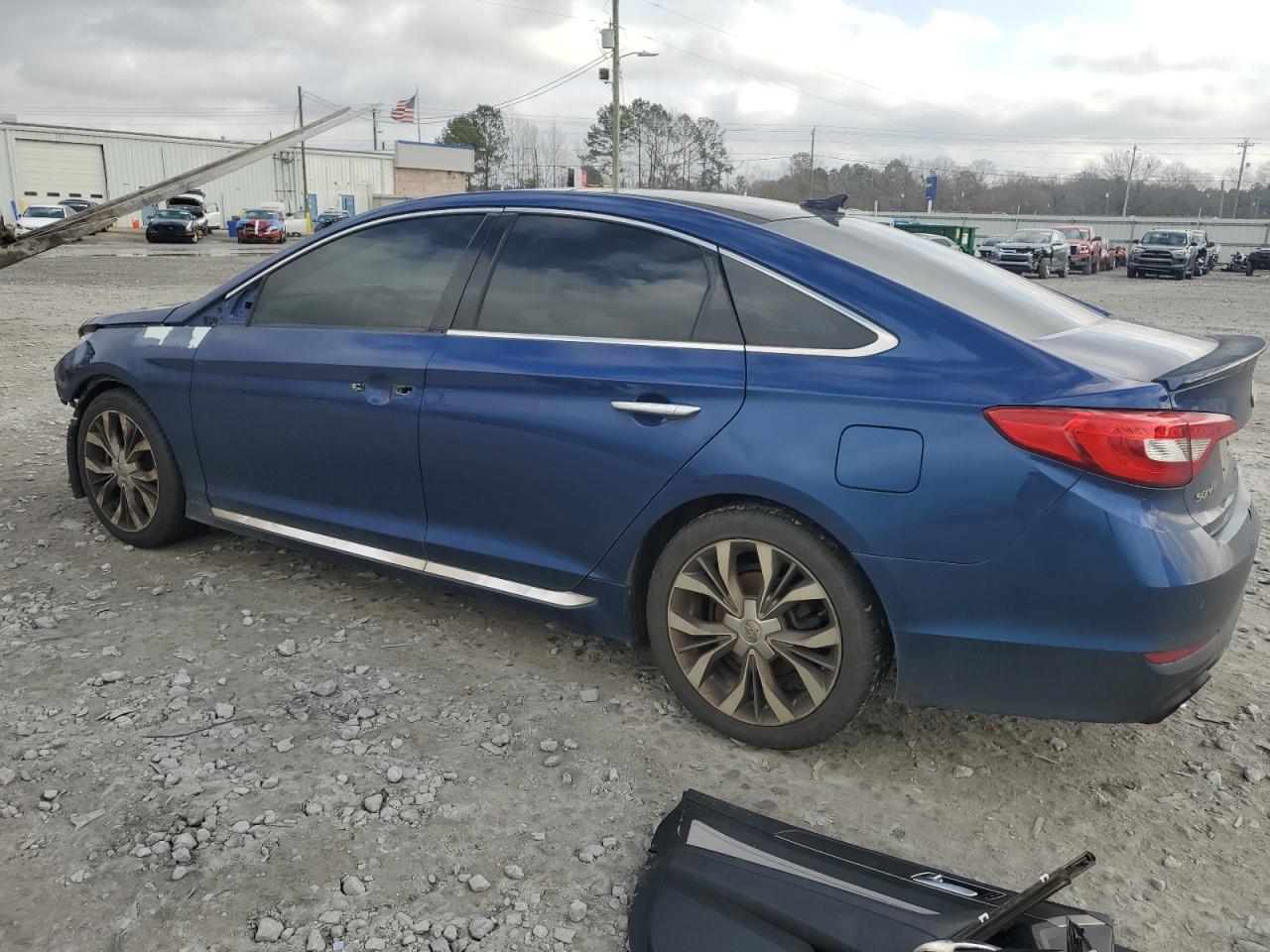 2017 Hyundai Sonata - Image 2