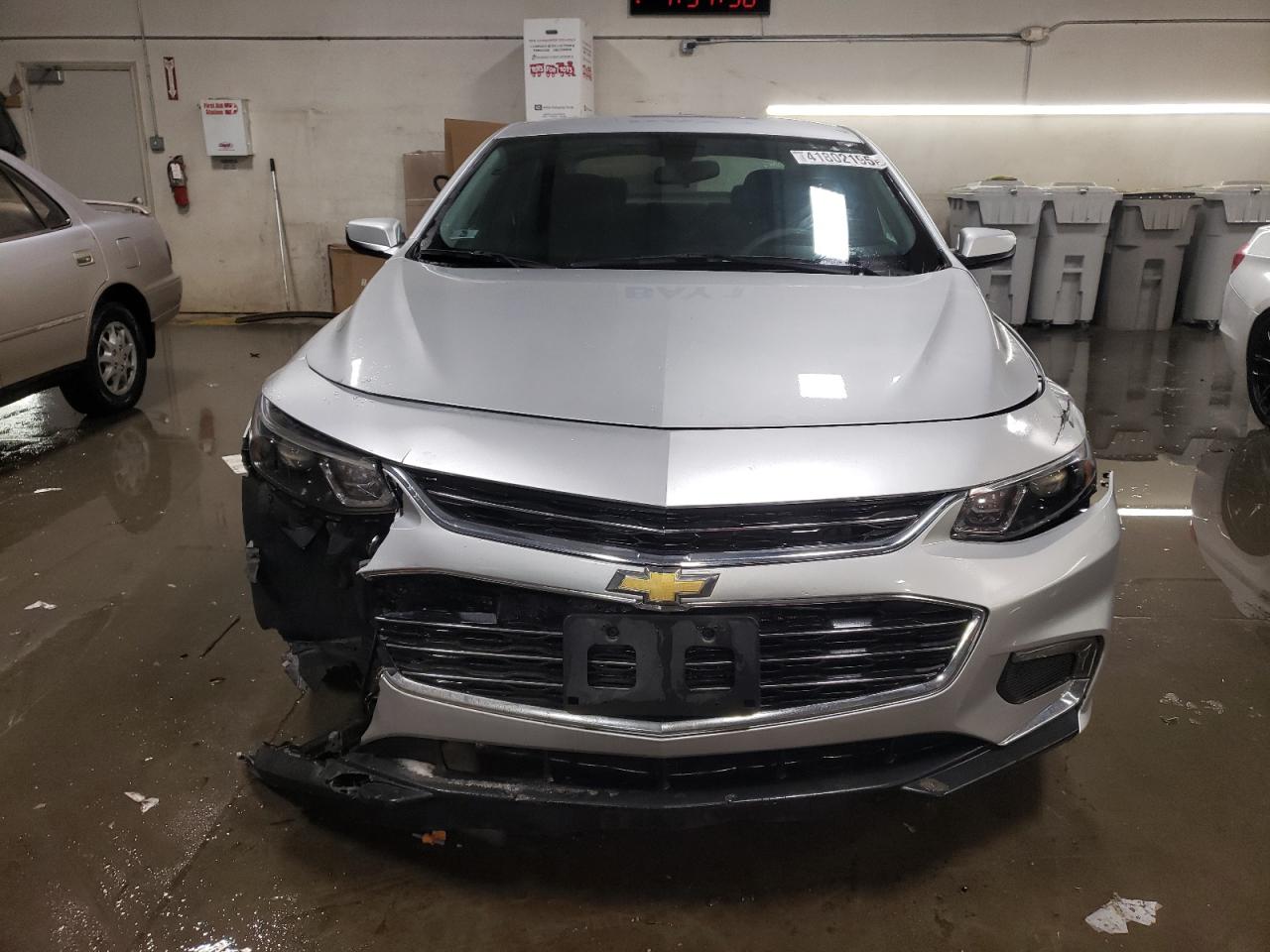 2018 Chevrolet Malibu - Image 5