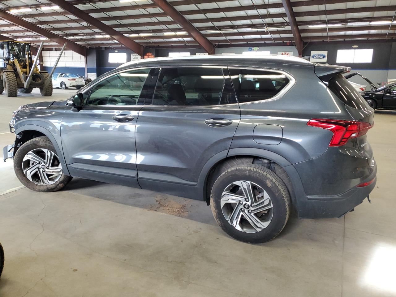 2023 Hyundai Santa Fe - Image 2