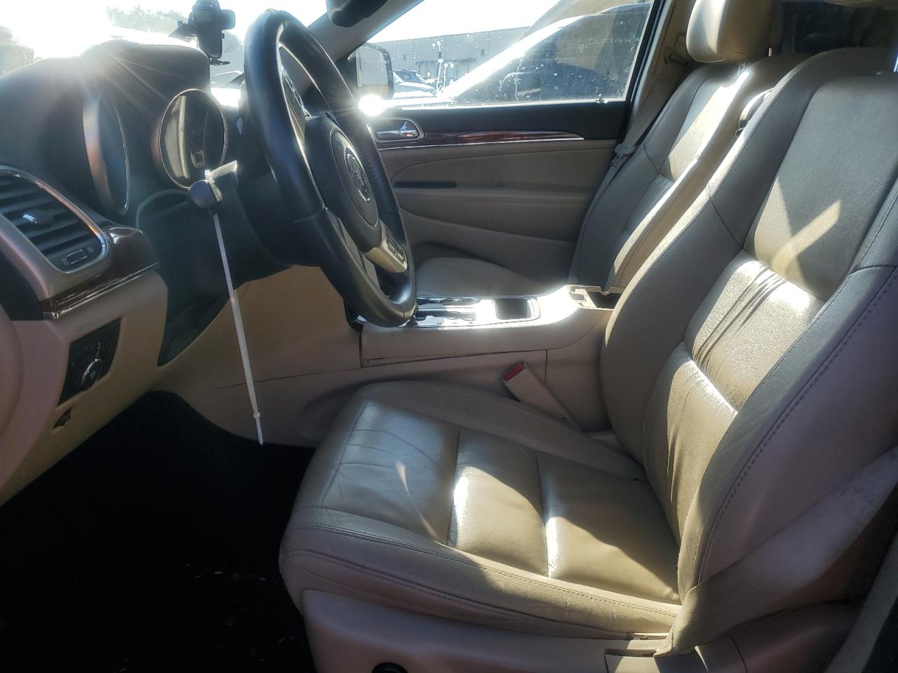 2013 Jeep Grand Cherokee - Image 7