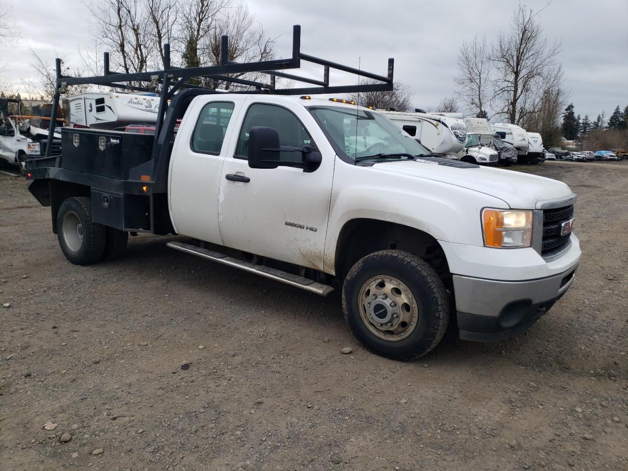 2011 GMC Sierra - Image 4