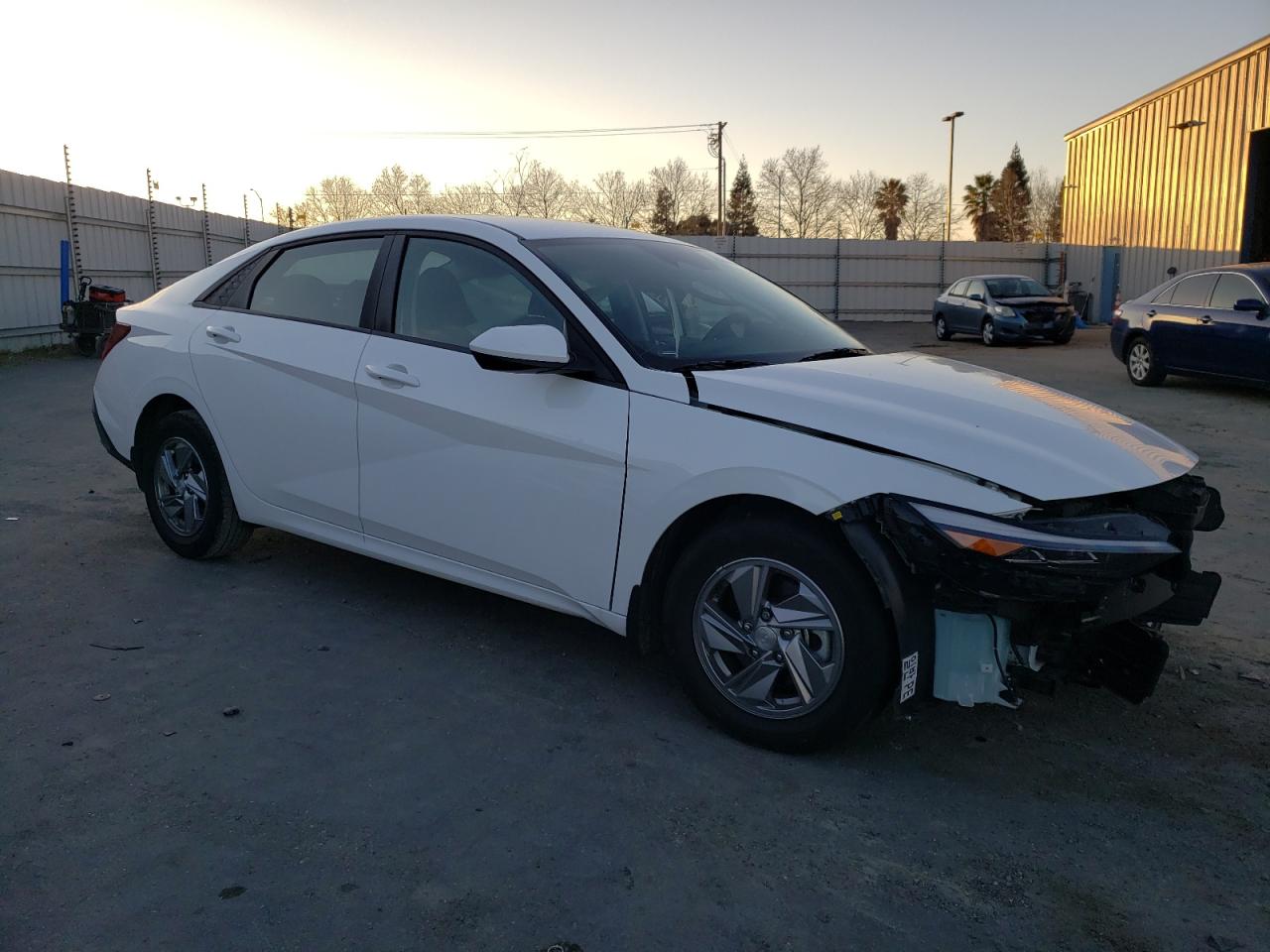 2024 Hyundai Elantra - Image 4